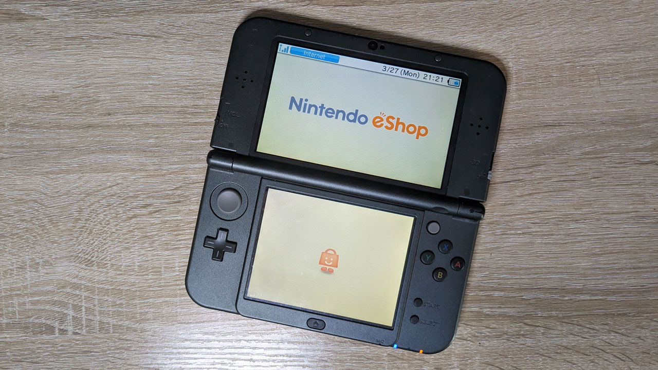 The Nintendo eShop start up screen on a 3DS
